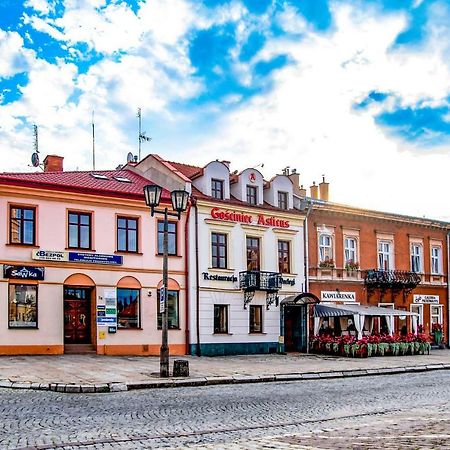 Bed and Breakfast Gosciniec Asticus Ярослав Экстерьер фото