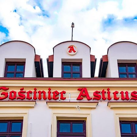 Bed and Breakfast Gosciniec Asticus Ярослав Экстерьер фото