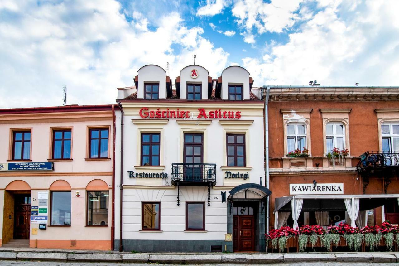 Bed and Breakfast Gosciniec Asticus Ярослав Экстерьер фото